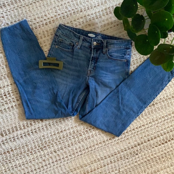 High rise women’s Old Navy jeans (0) - Picture 1 of 6